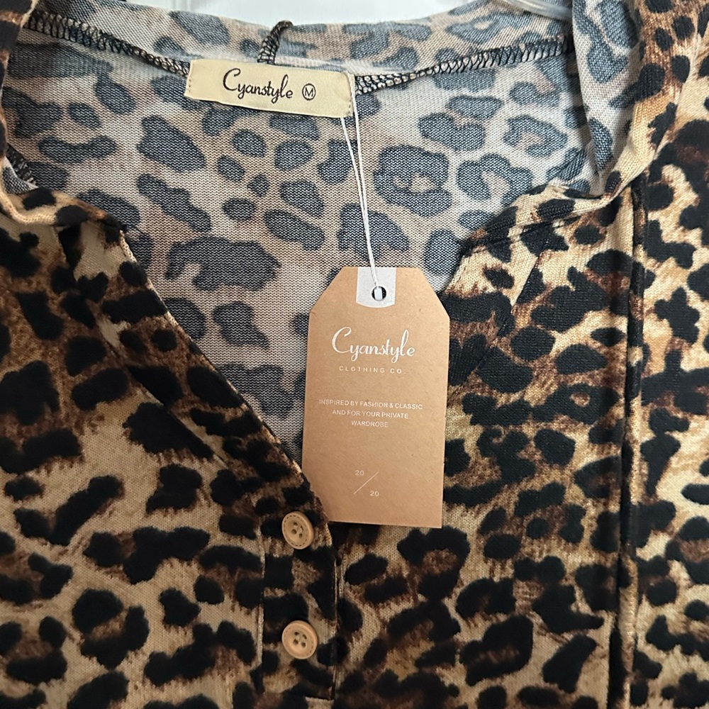 Leopard Print Pullover Sweater - Picture 2 of 9